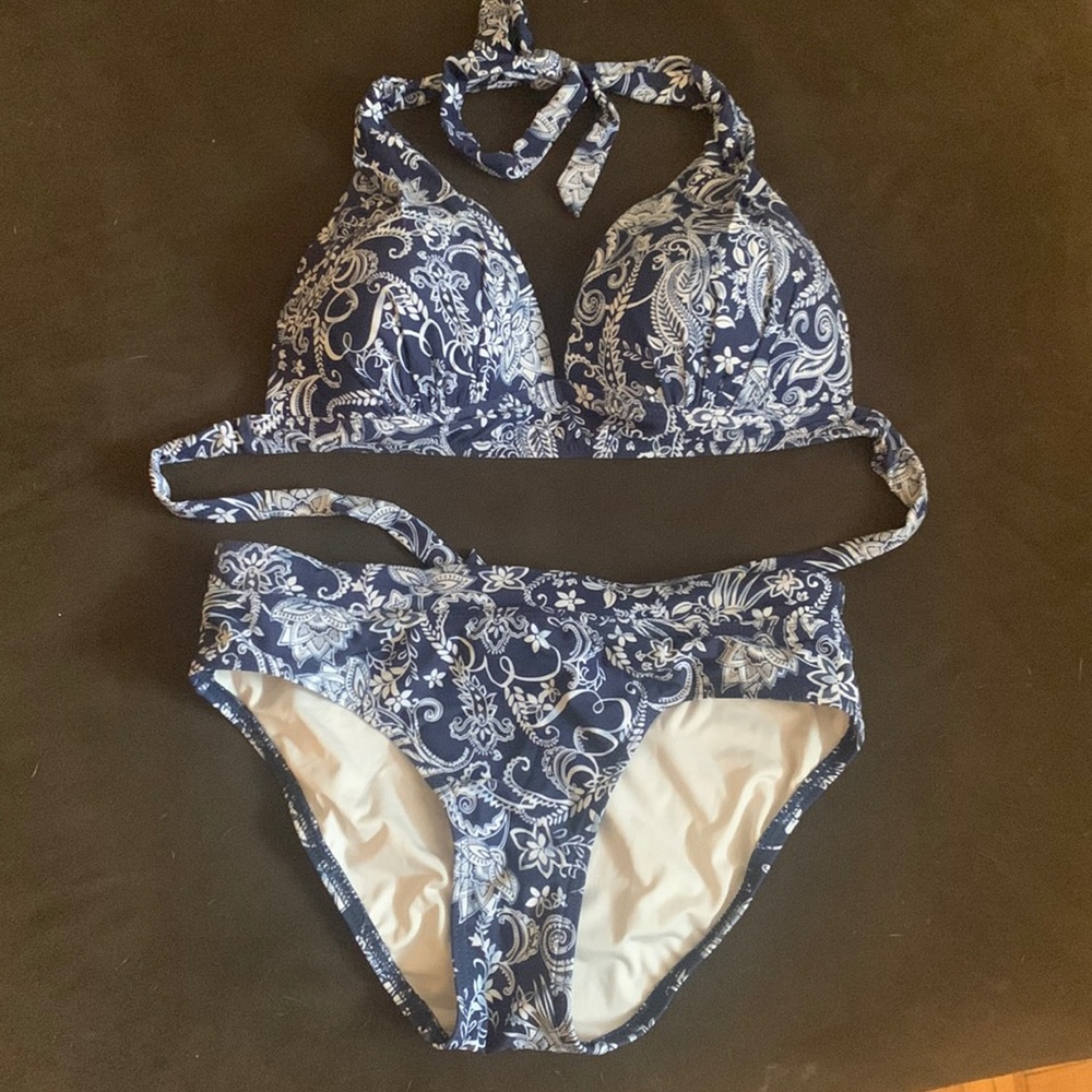 Nip Tuck Bikini